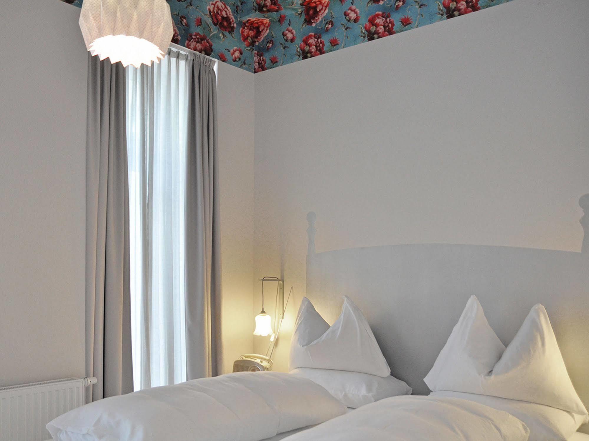 Graetzlhotel Schoenbrunn Vienna Esterno foto