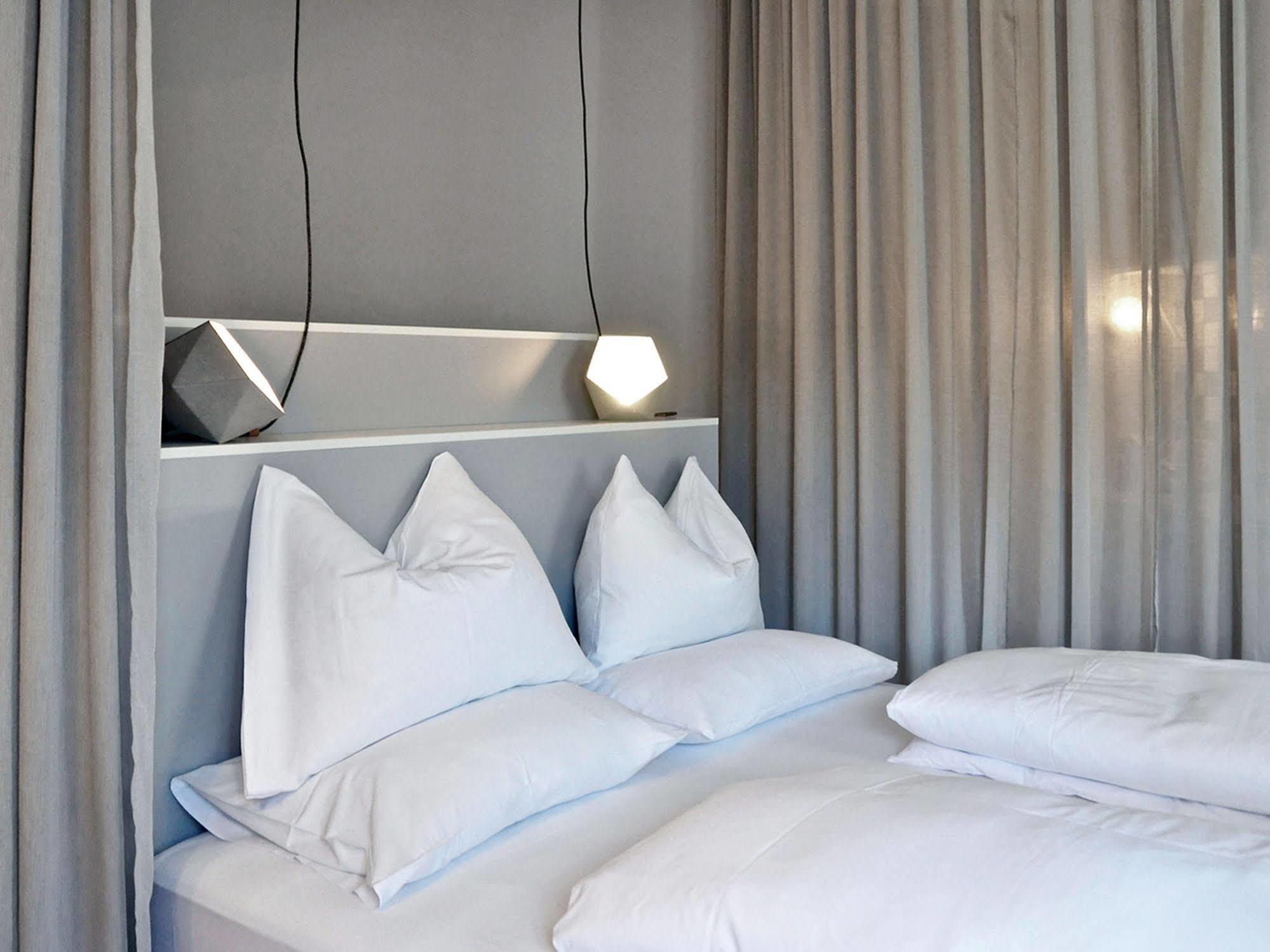 Graetzlhotel Schoenbrunn Vienna Esterno foto